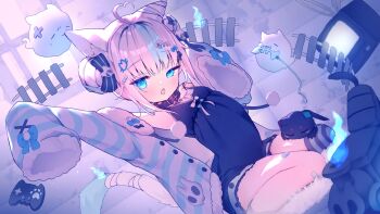1girl ahoge animal_ears bandages blue_eyes blue_hair bow cat_ears cat_girl cat_tail collar commentary_request double_bun dutch_angle hair_bow hair_bun hair_ornament hairclip highres indie_virtual_youtuber kneeling looking_at_viewer multicolored_hair nani_(vtuber) nekoporeo nightgown open_mouth tail toy_train two-tone_hair virtual_youtuber white_hair