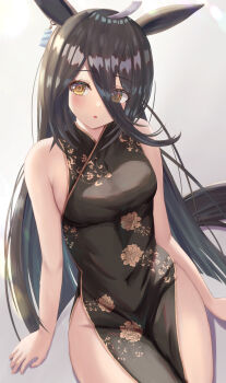 Rule 34 | 1girl, ahoge, animal ears, bare shoulders, black dress, black hair, blush, breasts, china dress, chinese clothes, commentary request, dress, ear tag, earrings, floral print, floral print dress, hair between eyes, highres, horse ears, horse girl, horse tail, jewelry, long bangs, long hair, long hair between eyes, looking at viewer, manhattan cafe (umamusume), medium breasts, multicolored hair, parted lips, pelvic curtain, print dress, simple background, single earring, sleeveless, sleeveless dress, solo, tail, thurumu, umamusume, very long hair, white hair, yellow eyes