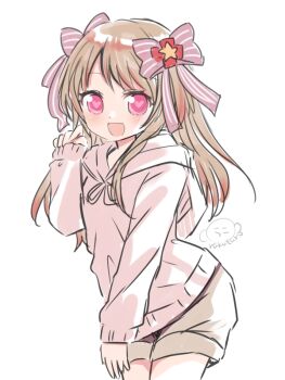 1girl alternate_costume blonde_hair chaos_marie_(grimms_notes) cowboy_shot grey_shorts grimms_notes hand_up hoodie long_hair looking_at_viewer pink_eyes pink_hoodie rakotaro shorts solo