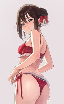 1girl absurdres alternate_hairstyle ass bikini blue_eyes blush breasts brown_hair commentary_request from_behind hair_bun hair_ribbon highres looking_at_viewer love_live! love_live!_nijigasaki_high_school_idol_club medium_breasts osaka_shizuku red_bikini red_ribbon ribbon side-tie_bikini_bottom smile solo swimsuit tata_(tataice)