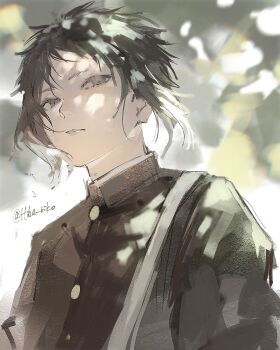 1boy akutagawa_ryuunosuke_(bungou_stray_dogs) bag black_eyes black_hair bungou_stray_dogs buttons colored_tips commentary_request gakuran hiba_riko highres looking_to_the_side male_focus multicolored_hair parted_lips school_uniform shoulder_bag solo teeth twitter_username two-tone_hair upper_body