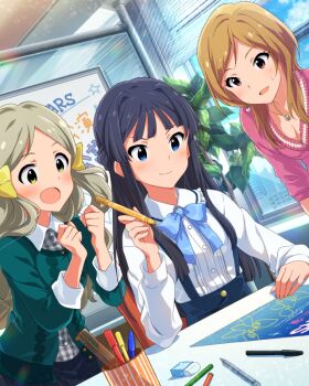 3girls :o black_hair blonde_hair blue_bow blue_bowtie blue_eyes bow bowtie card_commentary closed_mouth commentary_request day dutch_angle game_asset green_shirt handa_roco holding holding_marker idolmaster idolmaster_million_live! idolmaster_million_live!_theater_days indoors long_hair long_sleeves marker mogami_shizuka momose_rio multiple_girls official_art open_mouth pink_eyes shirt sitting smile standing third-party_source white_shirt yellow_eyes