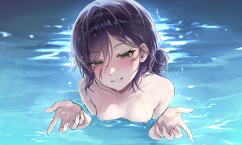 1girl absurdres blush breasts chainsaw_man green_eyes grin hachu_u1 hair_bun highres looking_at_viewer partially_submerged purple_hair reze_(chainsaw_man) small_breasts smile solo wet wet_hair