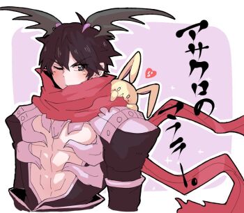 1boy armor assassin_cross_(ragnarok_online) bandam black_eyes black_hair black_shirt black_wings closed_mouth commentary_request demon_wings head_wings looking_at_viewer male_focus one_eye_closed open_clothes open_shirt pauldrons purple_background ragnarok_masters ragnarok_online red_scarf scarf shirt short_hair shoulder_armor solo stuffed_animal stuffed_rabbit stuffed_toy translation_request two-tone_background upper_body white_background wings