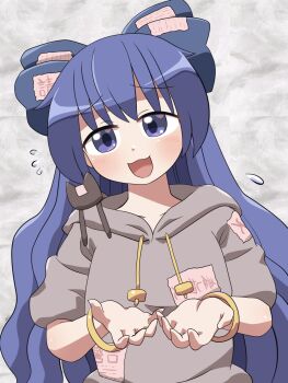 1girl :3 :d bangle blue_bow blue_eyes blue_hair blush bow bracelet commentary_request drawstring flying_sweatdrops grey_hoodie hair_bow highres hood hood_down hoodie jewelry long_hair looking_at_viewer open_mouth patch rokugou_daisuke short_sleeves signature smile solo stuffed_animal stuffed_cat stuffed_toy touhou upper_body yorigami_shion