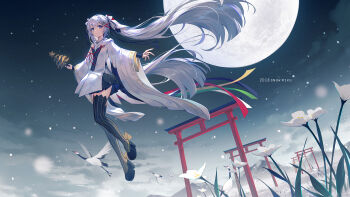 1girl 2018 black_skirt blue_eyes full_body grey_hair hatsune_miku high_heels highres japanese_clothes long_hair looking_at_viewer multiple_torii panpanmeiyou_hp skirt smile solo striped_clothes striped_thighhighs thighhighs torii twintails vertical-striped_clothes vertical-striped_thighhighs very_long_hair vocaloid yuki_miku yuki_miku_(2018)