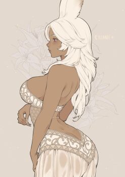 1girl absurdres animal_ears arched_back artist_name ass back backless_outfit bandeau bare_shoulders blush breasts butt_crack cowboy_shot dark-skinned_female dark_skin dimples_of_venus final_fantasy final_fantasy_xiv fingernails fishnets flower from_side hair_over_shoulder highres large_breasts long_hair looking_ahead original patterned_clothing rabbit_ears red_eyes see-through_clothes see-through_skirt sharp_fingernails simple_background skirt strapless viera white_bandeau white_hair white_skirt yiiande