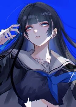 1girl absurdres black_hair black_jacket black_shirt blue_background blue_nails blue_neckerchief blue_ribbon breasts chisa_(wuthering_waves) chromatic_aberration commentary_request hair_ribbon hand_up highres jacket long_hair looking_at_viewer medium_breasts nail_polish navel neckerchief parted_lips red_eyes ribbon sailor_collar shirt solo upper_body white_sailor_collar wu_yuuri wuthering_waves