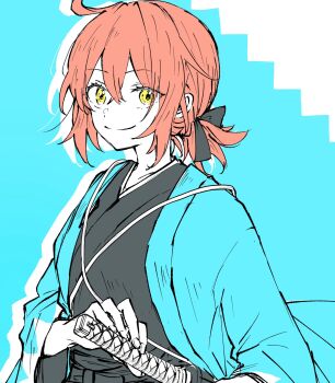 1girl ahoge black_bow black_kimono bow closed_mouth fate/grand_order fate_(series) fujimaru_ritsuka_(female)_(teal_uniform) hair_between_eyes hair_bow hand_on_hilt highres japanese_clothes katana kimono long_sleeves looking_at_viewer medium_hair minamitakif orange_hair outline sidelocks smile solo sword upper_body weapon white_outline wide_sleeves yellow_eyes