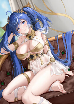 1girl absurdres ahoge alternate_breast_size_(larger) ancient_greek_clothes armlet bare_shoulders barefoot blue_eyes blue_hair blush breasts chinese_commentary closed_mouth commentary_request dutch_angle fingernails foot_out_of_frame gradient_hair greco-roman_clothes hand_up highres iuno_(wuthering_waves) jewelry large_breasts laurel_crown leg_wrap long_hair looking_at_viewer multicolored_hair navel shirobako_srbk sitting smile solo streaked_hair thigh_strap thighs toes twintails wuthering_waves