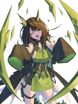 1girl ;d absurdres ahoge arknights bare_shoulders black_jacket black_shorts breasts brown_hair buckle corset cowboy_shot dress fang green_dress green_eyes head_tilt highres horns jacket long_hair long_sleeves looking_at_viewer material_growth medium_breasts mon3tr_(arknights) one_eye_closed open_clothes open_jacket open_mouth oripathy_lesion_(arknights) pouch shorts sideboob siguya simple_background skin_fang sleeves_past_wrists smile solo thigh_strap white_background zipper