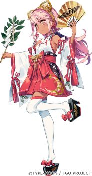 1girl animal_ear_hairband animal_ears blush breasts cat_ears chloe_von_einzbern dark-skinned_female dark_skin detached_sleeves fake_animal_ears fate/grand_order fate_(series) full_body hairband hiroyama_hiroshi japanese_clothes kimono long_hair looking_at_viewer miko nontraditional_miko official_art orange_eyes pink_hair platform_clogs platform_sandals ponytail red_skirt sandals sidelocks skirt sleeveless sleeveless_kimono small_breasts solo thighhighs white_kimono white_thighhighs wide_sleeves