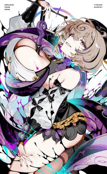 1girl accessories arched_back bare_shoulders between_breasts black_bow black_hat black_shoes blonde_hair bow breasts button_gap character_name cleavage commentary copyright_name detached_sleeves hair_between_eyes hand_on_own_thigh hat highres holding holding_weapon ink large_breasts leg_up looking_at_viewer mole mole_under_mouth monster_girl mzet paint_on_body paint_splatter parted_lips purple_eyes purple_nails ringed_eyes scylla shirt shoes short_hair solo sticker suction_cups symbol-only_commentary tentacle_girl tentacle_tail tentacles weapon white_background white_shirt white_sleeves yidhari_murphy zenless_zone_zero