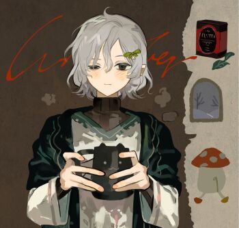 1boy bags_under_eyes black_eyes blush bow brown_background cardigan cat_mug commentary cup dungeon_meshi elf grey_hair hair_bow highres holding holding_cup lazy_eye looking_at_viewer male_focus mithrun notched_ear pointy_ears shirt short_hair smile solo symbol-only_commentary uneven_eyes upper_body walking_mushroom_(dungeon_meshi) wavy_hair wo_yao_chifan