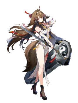 1girl absurdres bad_source bare_shoulders black_hair black_socks breasts brown_hair china_dress chinese_clothes closed_mouth detached_sleeves dress full_body hair_ornament hairband hand_up high_heels highres holding holding_sword holding_weapon long_hair looking_at_viewer multicolored_hair official_art red_eyes simple_background sleeveless sleeveless_dress smile socks solo standing streaked_hair sword tail tattoo thighs transparent_background very_long_hair weapon white_dress white_hairband ye_shunguang zenless_zone_zero