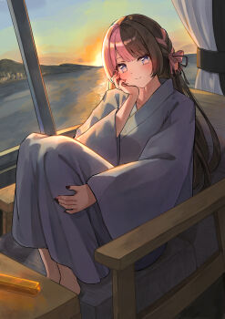 1girl absurdres alternate_costume bow braid brown_hair chair curtains hair_bow hair_intakes hair_ribbon hand_on_own_face highres iris_black_games japanese_clothes kimono knees_up long_hair looking_at_viewer mountainous_horizon multicolored_hair multicolored_nails on_chair parted_bangs pink_hair ribbon sitting solo split-color_hair sunset table tachibana_hinano two-tone_hair virtual_youtuber vspo! wide_sleeves window yoto_4102 yukata