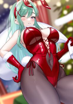 1girl animal_ears blurry blurry_background blush breasts brown_pantyhose carrying christmas christmas_tree commentary_request covered_navel cross-laced_clothes cross-laced_leotard ear_piercing fake_animal_ears fur-trimmed_gloves fur-trimmed_hairband fur_trim gloves green_hair hairband hand_on_own_hip high-waist_pantyhose highleg highleg_leotard highres hisame_shiki holding holding_sack indoors large_breasts leotard long_hair looking_at_viewer mole mole_on_breast nontraditional_playboy_bunny one_eye_closed pantyhose parted_lips piercing plunging_neckline purple_eyes rabbit_ears red_gloves red_hairband red_leotard sack shoulder_carry side-tie_leotard solo strapless strapless_leotard very_long_hair virtual_youtuber vspo! yakumo_beni