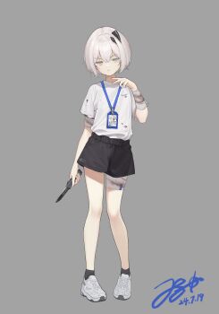 1girl absurdres ankle_socks bandaged_arm bandaged_leg bandages black_shorts black_socks blood blood_on_clothes bloody_bandages brand_name_imitation clothes_writing commentary dated english_commentary fingernails full_body grey_background grey_eyes grey_hair hair_ornament hand_up heterochromia highres holding holding_knife id_card jerry_wang knife lanyard nike_(company) open_mouth original paperclip pink_eyes shirt shoes short_hair shorts signature simple_background sneakers socks solo standing teeth union_jack white_hair white_shirt white_shoes