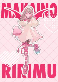 1girl aimaimy arm_behind_back bag black_choker blunt_ends blush center-flap_bangs character_name choker collarbone colored_inner_hair demon_wings dress earrings fangs fangs_out full_body grey_hair grid_background hair_behind_ear hair_over_shoulder hairband heart heart-shaped_bag heart_necklace heart_o-ring heart_ring_choker highres jewelry knee_up leg_bow leg_ribbon leg_tattoo long_hair looking_at_viewer makaino_ririmu multicolored_hair necklace nijisanji o-ring o-ring_choker official_alternate_costume official_alternate_hairstyle outline pink_background pink_bag pink_hair pink_ribbon pink_shoes pink_streaks platform_shoes pointy_ears puffy_short_sleeves puffy_sleeves red_eyes red_wings ribbon shoes short_dress short_sleeves shoulder_bag signature solo standing standing_on_one_leg straight_hair streaked_hair stud_earrings tattoo text_background twitter_username two-tone_hair virtual_youtuber watermark white_dress white_hairband white_outline winged_heart winged_heart_tattoo wings