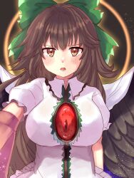 Rule 34 | 1girl, absurdres, arm cannon, black wings, blush, bow, breasts, brown eyes, brown hair, commentary request, green bow, hair bow, highres, kashiwara mana, large breasts, looking at viewer, open mouth, reiuji utsuho, short sleeves, solo, third eye, touhou, upper body, weapon, wings