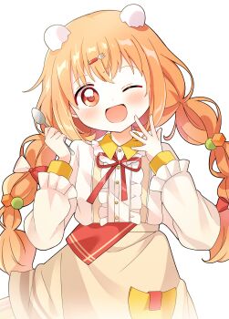 1girl ;d absurdres apron blush braid brown_apron center_frills collared_dress cowboy_shot dress egg_hair_ornament food-themed_hair_ornament fork_hair_ornament frilled_dress frills hair_ornament hairclip hands_up highres holding holding_spoon kirara_tamako kirara_tamako_(1st_costume) layered_sleeves long_hair long_sleeves looking_at_viewer low_twin_braids mimikkyu_(mimikyunosub) neck_ribbon nijisanji object_in_pocket one_eye_closed open_mouth orange_eyes orange_hair pocket red_ribbon ribbon simple_background smile solo spoon standing twin_braids virtual_youtuber white_background white_dress