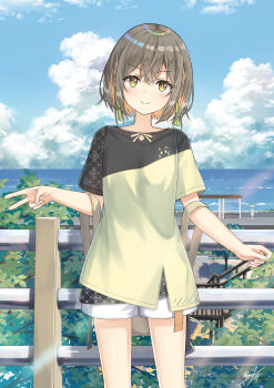 &gt;:) 1girl backpack bag blue_sky braid breasts brown_hair brown_shoes bus_stop bus_stop_sign closed_mouth cloud colored_inner_hair commentary_request day green_ribbon hair_between_eyes hair_ribbon highres horizon looking_at_viewer miko_fly multicolored_hair ocean original outdoors railing ribbon shoes short_hair short_shorts short_sleeves shorts sky small_breasts smile standing v-shaped_eyebrows water white_shorts yellow_eyes