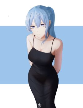 1girl alternate_costume arms_behind_back bare_shoulders black_dress blue_eyes blue_hair breasts chika_232 cleavage closed_mouth collarbone dress feet_out_of_frame hololive hoshimachi_suisei leaning_forward long_hair looking_at_viewer medium_breasts sidelocks simple_background smile solo standing strapless strapless_dress