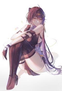 1girl a_r_i_a absurdres bandaged_hand bandages bare_shoulders black_dress black_gloves black_hair black_thighhighs boots breasts closed_mouth commentary dress elbow_pads female_rover_(wuthering_waves) gloves hair_ribbon highres large_breasts long_hair looking_at_viewer pelvic_curtain ribbon rover_(wuthering_waves) simple_background solo tacet_mark_(wuthering_waves) thighhighs thighhighs_under_boots white_background wuthering_waves yellow_eyes yellow_ribbon