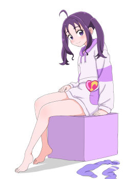 1girl absurdres ahoge arm_support bare_legs barefoot blush box brooch closed_mouth commentary drawstring feet full_body hair_intakes hakuino_hakase hand_on_own_thigh heart heart_brooch heart_brooch_holder highres hood hood_down hoodie jewelry kimi_to_idol_precure legs_together long_sleeves looking_at_viewer medium_hair no_shoes on_box precure purple_eyes purple_hair purple_hoodie purple_thighhighs shigure_kokoro simple_background single_horizontal_stripe sitting sitting_on_box smile solo split_mouth striped_clothes striped_thighhighs thighhighs toes twintails unworn_thighhighs white_background