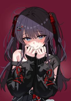 1girl absurdres ahoge belt belt_buckle black_belt black_hair black_skirt black_sweater blue_eyes blush bright_pupils buckle chain closed_mouth collarbone cross-laced_clothes cross-laced_sleeves hair_ornament hair_ribbon hairclip hands_up hashtag-only_commentary heart heart-shaped_pupils heart_hair_ornament highres long_hair long_sleeves off-shoulder_sweater off_shoulder plaid_ribbon pleated_skirt red_background red_ribbon ribbon shirayuki_hina skirt smile solo split_mouth stellive straight-on sweat sweater symbol-shaped_pupils tay_(cdjk7758) two_side_up upper_body virtual_youtuber white_pupils