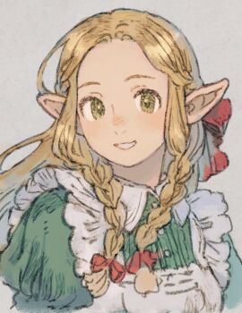 1girl apron blonde_hair bow braid commentary_request dungeon_meshi elf forehead green_eyes grey_background grin hair_bow highres light_blush looking_at_viewer maeka_(kumaekake) marcille_donato pink_bow pointy_ears puffy_sleeves simple_background smile solo twin_braids upper_body white_apron