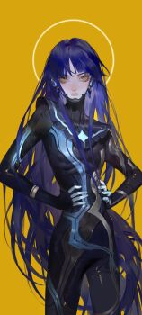 1boy absurdres androgynous armor bodysuit chinese_commentary commentary_request eyelashes hands_on_own_hips highres lin09 long_hair looking_at_viewer male_focus protagonist_(smtv) purple_hair shin_megami_tensei shin_megami_tensei_v simple_background solo very_long_hair yellow_eyes