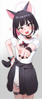 1girl absurdres anger_vein angry animal_ears animal_print belt black_choker black_hair blue_archive blunt_bangs blunt_ends blush bob_cut bracelet cat_ears cat_girl cat_print chinese_commentary choker clothes_around_waist colored_inner_animal_ears colored_inner_hair commentary_request controller cowboy_shot earclip earrings extra_ears eyelashes game_controller gamepad hair_ornament hairclip halo hand_on_own_hip highres holding holding_controller holding_game_controller index_finger_raised jewelry kazusa_(band)_(blue_archive) kazusa_(blue_archive) looking_at_viewer mask mask_pull miniskirt mouth_mask multicolored_hair multiple_bracelets official_alternate_costume open_mouth outstretched_arm pink_hair pink_halo pleated_skirt pointing pointing_at_viewer print_shirt red_eyes shangdi_de_fa_zhang shirt short_hair short_sleeves simple_background skirt slit_pupils solo stud_earrings t-shirt thigh_belt thigh_strap tsurime v-shaped_eyebrows white_background white_shirt white_skirt