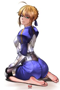 1girl ahoge armor armored_boots artist_logo artist_name artoria_pendragon_(fate) ass barefoot blonde_hair blue_dress boots braid breastplate closed_mouth dress esmile fate/stay_night fate_(series) feet foot_focus from_behind full_body gauntlets green_eyes grey_background hair_between_eyes hair_ribbon juliet_sleeves logo long_sleeves looking_back puffy_sleeves ribbon saber_(fate) seiza short_hair sidelocks simple_background sitting soles solo toeless_legwear toes