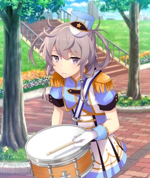 1girl blue_dress blue_hat blue_sky brick_road brown_hair cityscape closed_mouth cloud cowboy_shot day dress drum drumsticks epaulettes flower_bed frown game_cg gloves grass hair_ornament hat holding holding_drumsticks instrument looking_at_viewer marching_band mini_hat mini_shako_cap official_art outdoors purple_eyes railing shako_cap shichinosato_kofuki short_sleeves skull_hair_ornament sky slouching solo stairs star_(symbol) third-party_source tilted_headwear toji_no_miko toji_no_miko:_kizamishi_issen_no_tomoshibi tree twintails two-tone_dress white_dress white_gloves