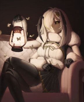 1girl antennae arthropod_girl black_sclera black_skirt blonde_hair borrowed_character breasts bug carapace cleavage colored_sclera commentary couch english_commentary extra_arms feet_out_of_frame fur hair_ornament hair_over_one_eye hairclip highres holding holding_lantern indie_virtual_youtuber insect insect_girl juniper_actias lantern large_breasts light_smile long_hair looking_at_viewer moth moth_girl multicolored_hair numanoan pleated_skirt sitting skirt solo streaked_hair two-tone_hair virtual_youtuber white_fur white_hair yellow_eyes