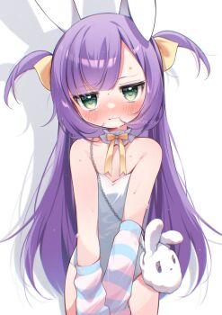1girl animal_bag animal_ears aqua_eyes arm_warmers bag bare_shoulders blue_arm_warmers blush bow bowtie closed_mouth collar cowboy_shot detached_collar fake_animal_ears flat_chest gau_(n00_shi) hair_ribbon highres leotard long_hair looking_at_viewer original playboy_bunny purple_hair rabbit_bag rabbit_ears ribbon shoulder_bag solo strapless strapless_leotard striped_arm_warmers sweat two-tone_arm_warmers two_side_up very_long_hair white_arm_warmers white_background white_bag white_collar white_leotard yellow_bow yellow_bowtie yellow_ribbon