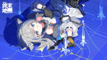 1girl arknights arknights:_endfield bare_shoulders bird_girl black_gloves blue_background blue_eyes coat commentary_request gloves grey_hair head_wings highres irple logo long_hair looking_at_viewer lying multicolored_gloves off_shoulder official_art open_clothes open_coat perlica_(arknights) sidelocks solo two-tone_gloves white_coat wings yellow_gloves