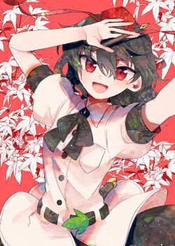 1girl black_skirt commentary_request hat holding holding_pen itomugi-kun leaf looking_at_viewer open_mouth pen red_background red_eyes red_hat shameimaru_aya shirt short_hair skirt smile solo tokin_hat touhou white_shirt