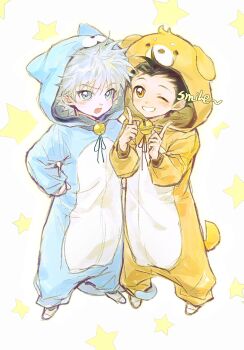 Rule 34 | 2boys, animal hood, arms up, bell, black hair, blue eyes, blush, brown eyes, cosplay, full body, gelb, gon freecss, hand on own hip, highres, hood, hood up, hunter x hunter, index finger raised, kigurumi, killua zoldyck, looking at viewer, male focus, multiple boys, neck bell, one eye closed, open mouth, short hair, smile, standing, star (symbol), white hair, widow's peak