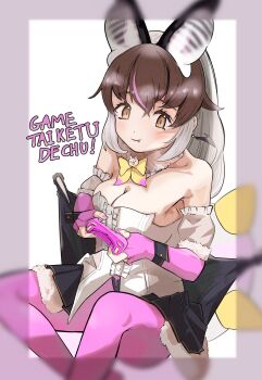 1girl animal_ears bat_ears bat_girl bat_wings brown_eyes brown_hair brown_long-eared_bat_(kemono_friends) controller elbow_gloves extra_ears fingerless_gloves game_controller gloves grey_hair highres kemono_friends kemono_friends_v_project leotard llb long_hair looking_at_viewer microphone multicolored_hair pantyhose simple_background skirt solo streaked_hair virtual_youtuber wings