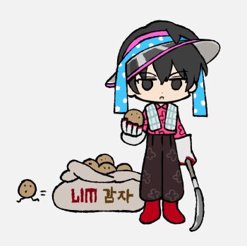 1boy black_pants boots commentary dated_commentary full_body gloves holding holding_sickle korean_text limbus_company looking_at_viewer official_art pants pink_shirt potato project_moon red_boots shirt sickle solo towel towel_around_neck towel_on_head translation_request visor_cap white_gloves yi_sang_(project_moon)