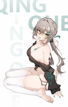 1girl alternate_breast_size_(larger) ass black_shirt breasts brown_hair butt_crack character_name cleavage commentary_request dated_commentary dolphin_shorts feet green_eyes highres honkai:_star_rail honkai_(series) inniyik jewelry large_breasts long_hair looking_at_viewer necklace open_mouth qingque_(honkai:_star_rail) shirt shorts soles solo stirrup_legwear thighhighs thighs tied_shirt toeless_legwear toes very_long_hair white_shorts white_thighhighs