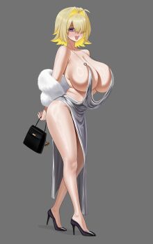 1girl ahoge alternate_costume blonde_hair breasts commentary_request elegg_(nikke) goddess_of_victory:_nikke gudakoguda hair_intakes hair_over_eyes highres huge_breasts large_breasts long_bangs looking_at_viewer multicolored_hair navel open_mouth short_hair simple_background smile solo thighs two-tone_hair