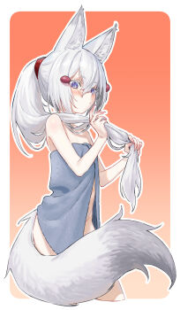 1girl agemmata animal_ear_fluff animal_ears bare_shoulders blush closed_mouth cropped_legs flat_chest fox_ears fox_girl fox_tail gradient_background hair_over_shoulder hair_up highres long_hair looking_at_viewer naked_towel phase_connect pink_background ponytail purple_eyes solo standing tail tenma_maemi towel virtual_youtuber white_hair