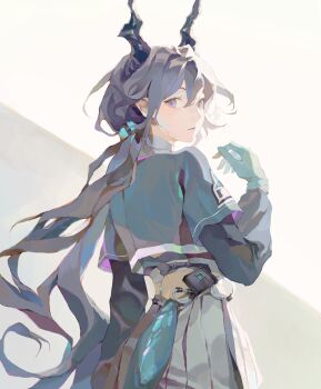 Rule 34 | 1girl, absurdres, arknights, arknights: endfield, black hair, blue gloves, chen qianyu (arknights), chun sam, commentary, dragon girl, dragon horns, dragon tail, eastern dragon horns, eastern dragon tail, gloves, hair between eyes, highres, horns, long hair, looking at viewer, looking back, low ponytail, pleated skirt, ponytail, purple eyes, simple background, skirt, solo, tail, two-tone background, untranslatable commentary