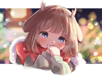 Rule 34 | 1girl, antlers, blue eyes, blurry, blurry background, blush, bokeh, border, breath, brown hair, christmas tree, commentary, depth of field, english commentary, franky7702, fur-trimmed jacket, fur trim, grey sweater, horns, indie utaite, jacket, kano (utaite), original, red scarf, scarf, short hair, smile, snowing, solo, sweater, upper body, utaite, white border