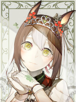 1girl animal_ears ascot blush bow brown_hair clover_hair_ornament clover_print commentary_request ear_bow fine_motion_(noble_seamair)_(umamusume) fine_motion_(umamusume) gloves green_eyes hair_between_eyes hair_ornament highres horse_ears horse_girl jacket long_sleeves looking_at_viewer multicolored_hair parted_lips shikahisa_totani shirt solo tiara umamusume upper_body veil white_ascot white_gloves white_hair white_jacket