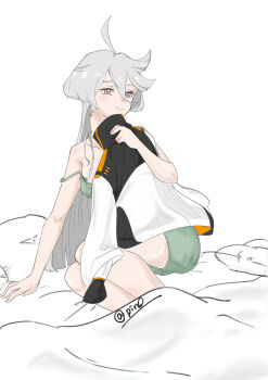 1girl 715piro_gon absurdres asticassia_school_uniform borrowed_clothes camisole closed_mouth green_camisole green_shorts grey_hair gundam gundam_suisei_no_majo highres jacket long_hair miorine_rembran on_bed pink_eyes school_uniform shorts smile solo strap_slip white_jacket