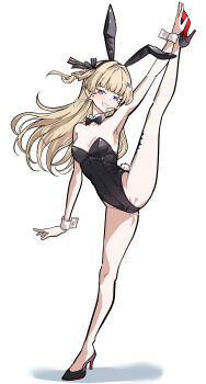 1girl absurdres alternate_costume animal_ear_hairband animal_ears bare_legs bare_shoulders black_bow black_bowtie black_leotard black_shoes blonde_hair bow bowtie breasts cleavage collar commentary detached_collar english_commentary fake_animal_ears full_body grin hair_bow hair_ornament hairband high_heels highleg highleg_leotard highres legs leotard long_hair looking_at_viewer medium_breasts phoebe_(wuthering_waves) playboy_bunny purple_eyes rabbit_ear_hairband rabbit_ears rabbit_tail revision ryeon_(naturesan) shoes simple_background smile solo split standing standing_on_one_leg standing_split strapless strapless_leotard striped_bow tacet_mark_(wuthering_waves) tail thighs white_background white_collar white_wrist_cuffs wrist_cuffs wuthering_waves x_hair_ornament